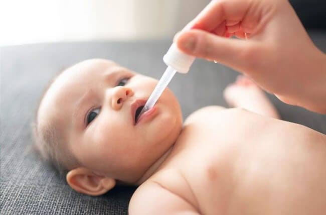 Có nên ngừng D3K2 khi trẻ bị táo bón?
