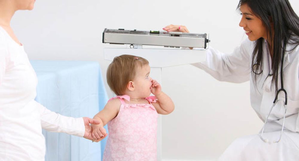 Phụ huynh nên chuẩn bị gì trước khi đưa trẻ đi khám?